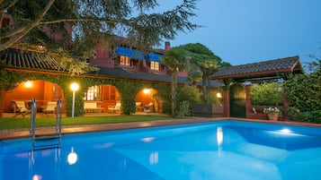 Alberca al aire libre