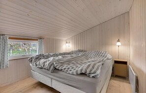 2 bedrooms, free WiFi