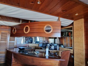 Bar (on property) - 5-star apt, 4 people, sea view, cinema room, near diving (Banyuls-sur-Mer)
