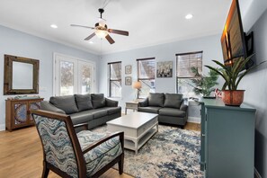 Televisión y reproductor de DVD 