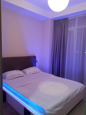 Triple Room | Premium bedding, desk, laptop workspace, soundproofing - Samatsa Georgia Apartments (Tbilisi)