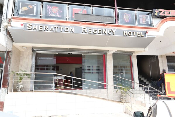 Property entrance - Sheratton Regency Hotel (Mombasa)