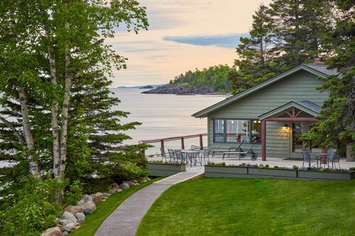 'Reflections' Cabin on Lake Superior - Near Lutsen