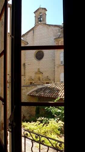 Live a unique 'provencale' experience in the heart of the Luberon