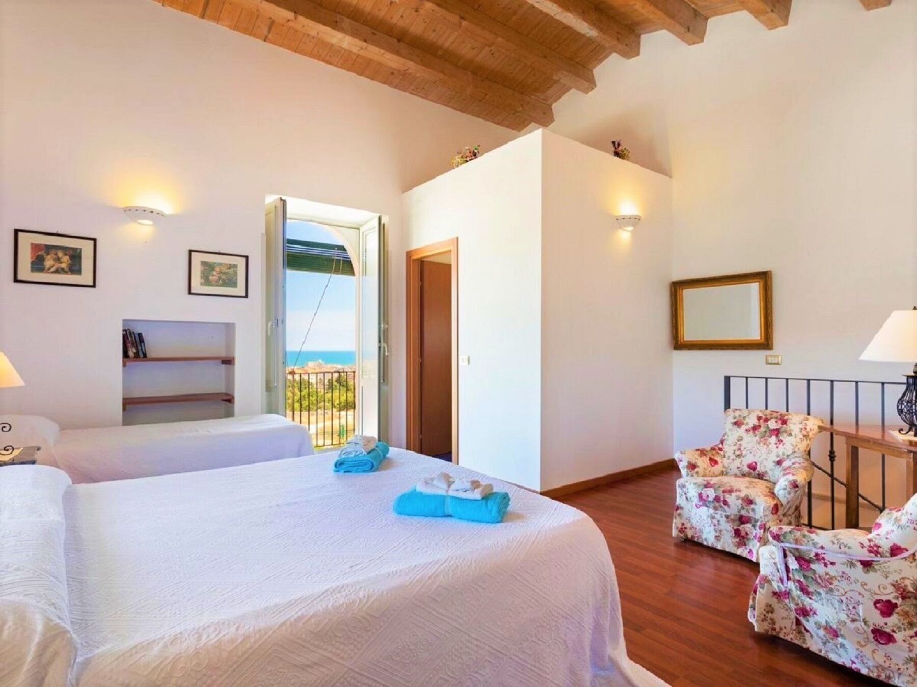1 camera, ferro/asse da stiro, Wi-Fi gratuito, lenzuola