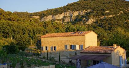 Mas Provencal - Near Gordes & Senanque Abbey