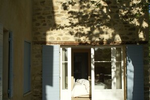Exterior detail - Mas Provencal - Near Gordes & Senanque Abbey (Venasque)