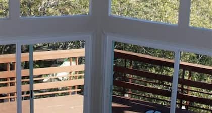 Gorgeous lake views, 5 Bed & 5 Bath + Loft, Game Room