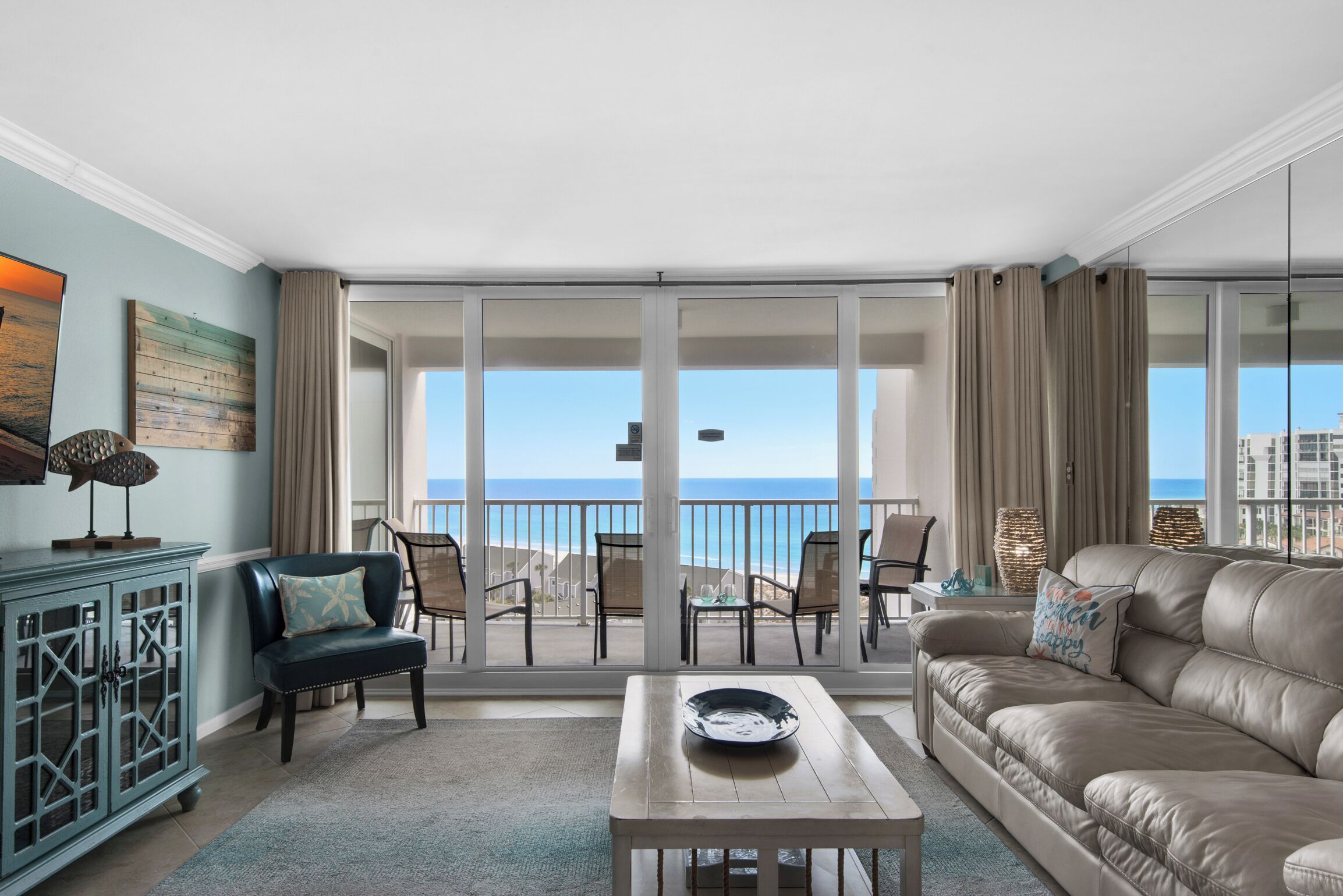 Smart TV, DVD player