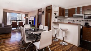 Apartment | Living room | Flat-screen TV - El Sol Cusco Apartamentos (Cusco)