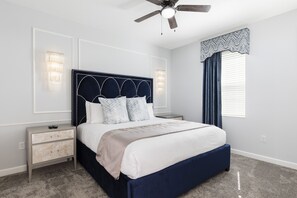 8 chambres, fer et planche à repasser, Wi-Fi, draps fournis