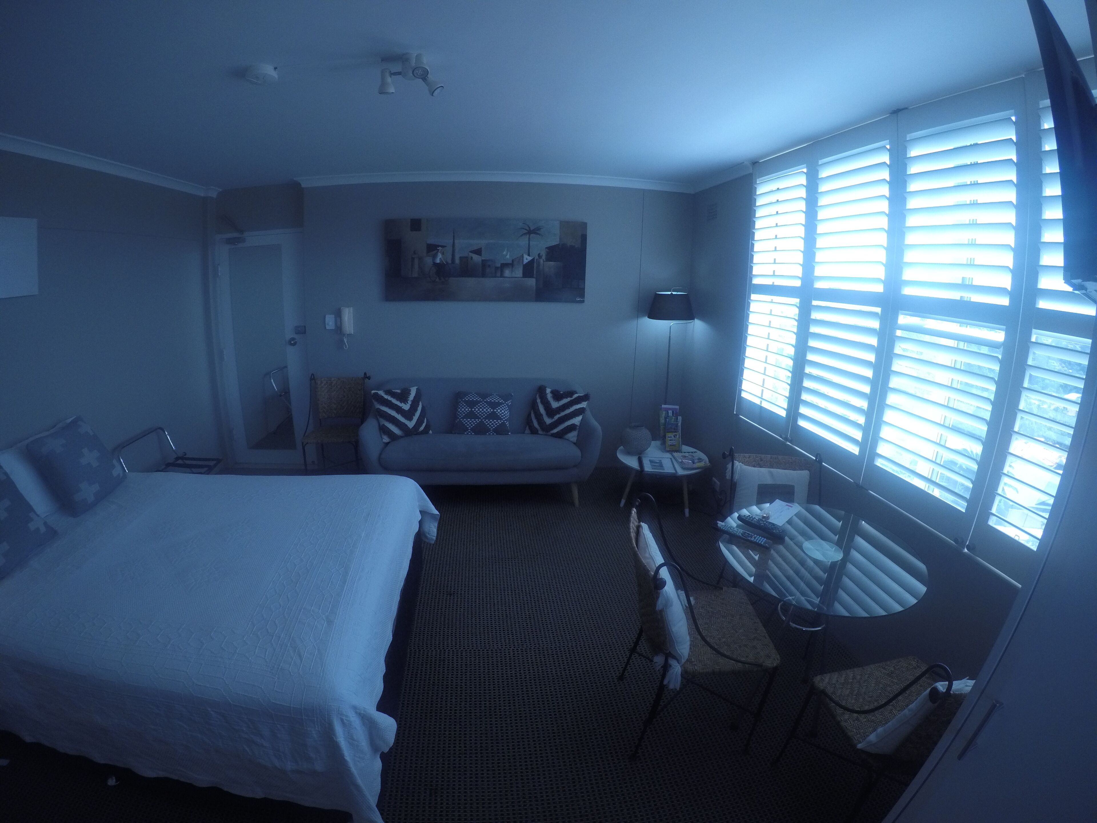 Mosman Luxury Studio — image 11