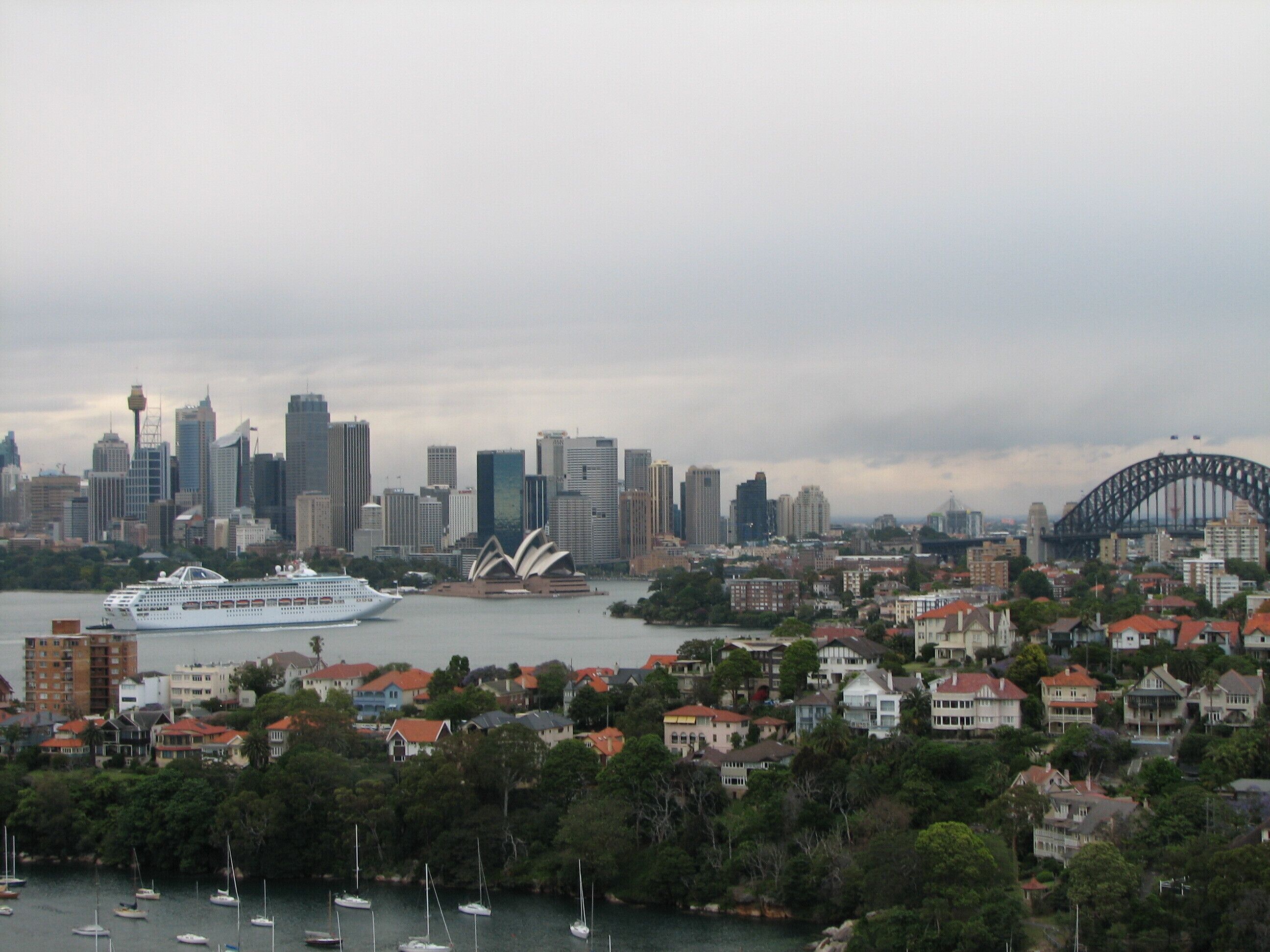 Mosman Luxury Studio — image 5