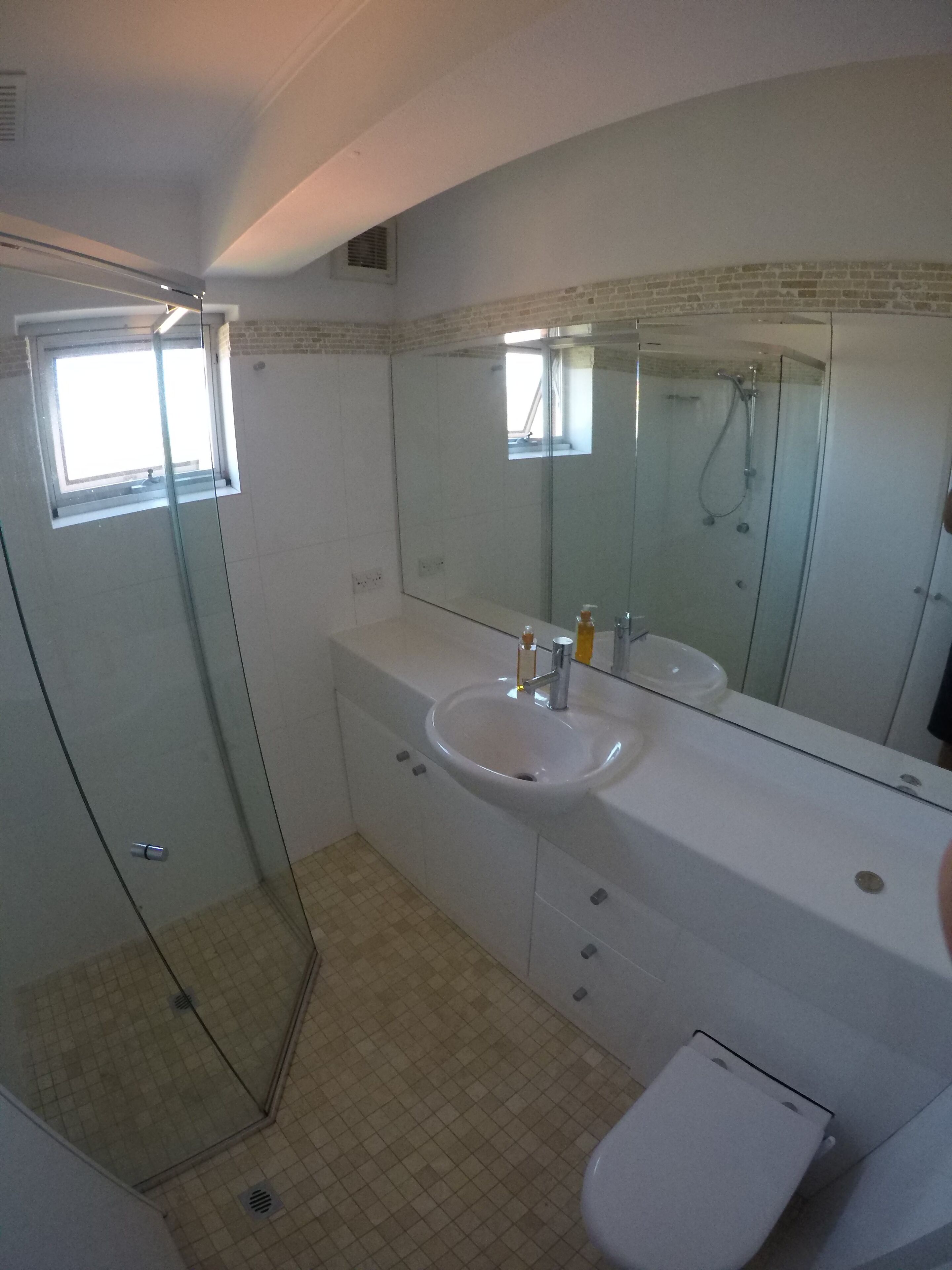 Mosman Luxury Studio — image 13