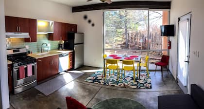 Arbolitas Nueva casa de huéspedes contemporánea. Hermoso, luminoso, jardín privado