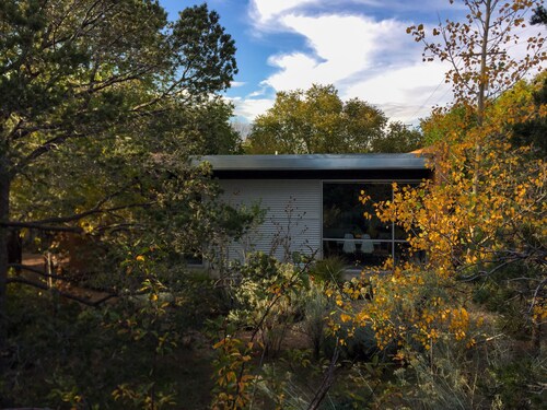 Arbolitas Uusi nykyaikainen vierastalo. Kaunis, valoisa, oma puutarha-asetus