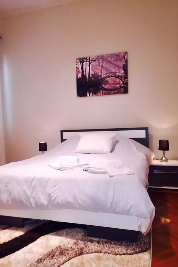 2 Schlafzimmer, Bügeleisen/Bügelbrett, WLAN, Bettwäsche