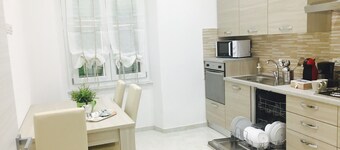 Queen chic apartment