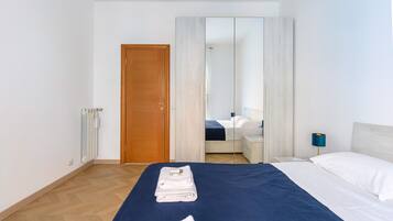 2 bedrooms, iron/ironing board, travel crib, free WiFi