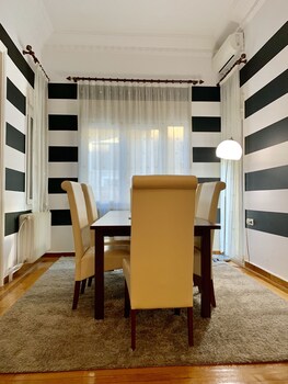 Athens villa house breath away from akropolis