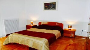 3 Schlafzimmer, Bügeleisen/Bügelbrett, Internetzugang, Bettwäsche