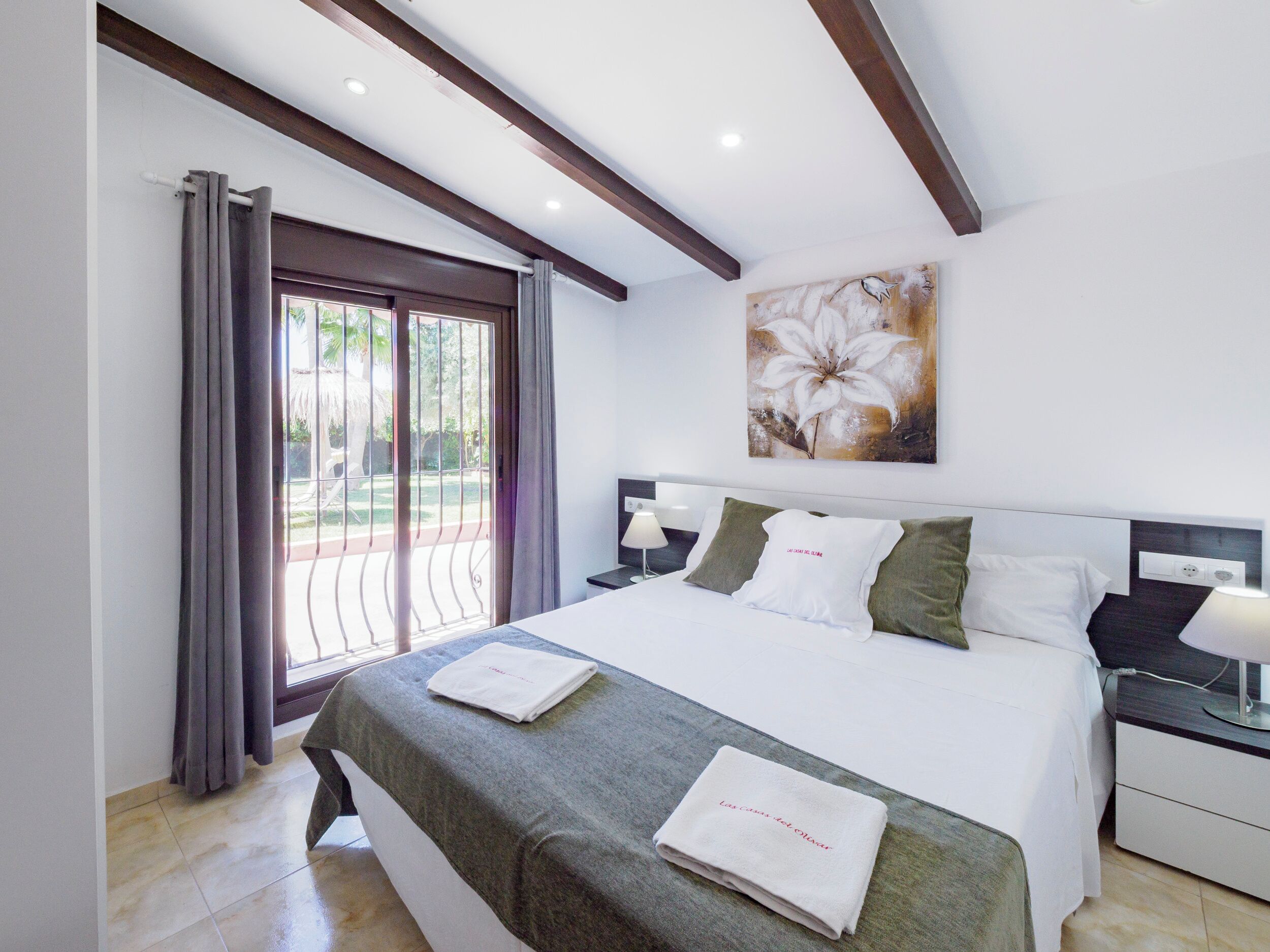 3 makuuhuonetta, silitysrauta/-lauta, ilmainen Wi-Fi, vuodevaatteet