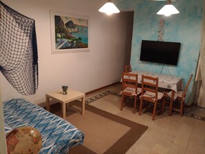 4 chambres, fer et planche à repasser, Wi-Fi gratuit, draps fournis