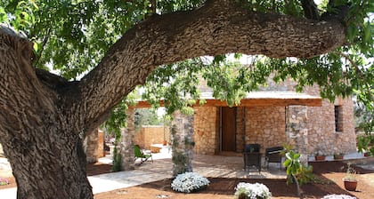 TRULLO MIT POOL MEERBLICK - GALLIPOLI - SÜDTURM - GERADE RENOVIERT