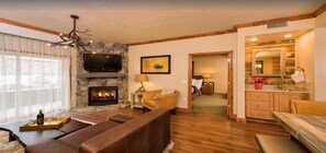 Fernseher, Kamin, DVD-Player, Tischtennisplatte