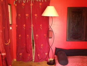 1 slaapkamer, een strijkplank/strijkijzer, gratis wifi