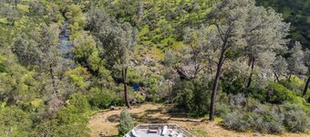 A Great Riverfront Vacation Retreat, près des lacs, terrains de golf et Rolling Hills