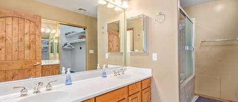 Double Sinks