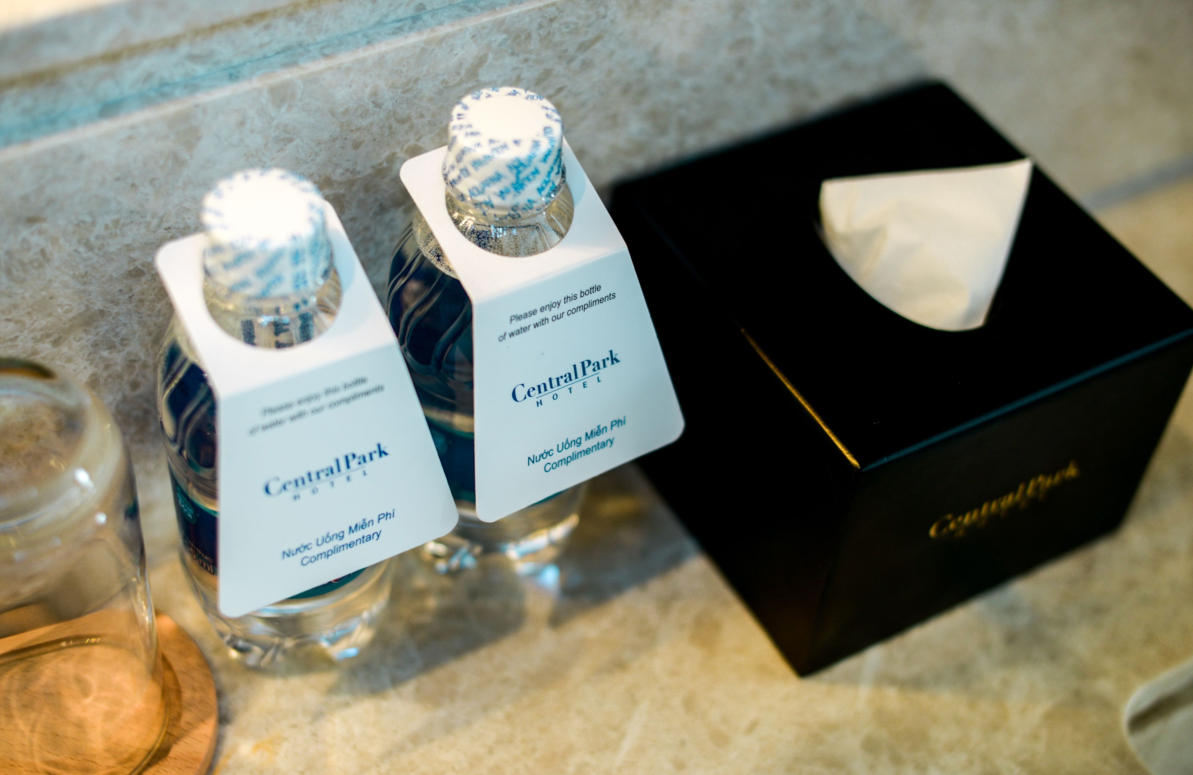 premier twin room | bathroom amenities | separate bathtub and shower, deep-soaking bathtub, free toiletries