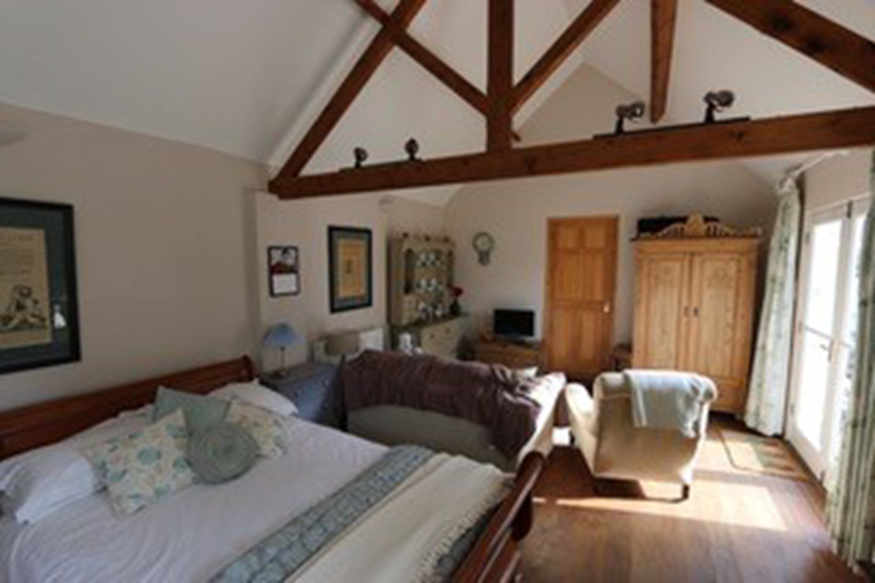 Double Room (Meadow Sweet) | Living area | Flat-screen TV