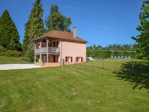 Exterior - Elegant Domaine Stay in Dordogne (St. Medard D'excideuil)