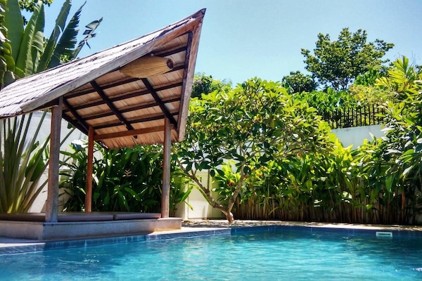 Outdoor pool, open 8 AM to midnight, sun loungers