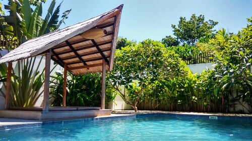 Villa Kalachuchi B&B