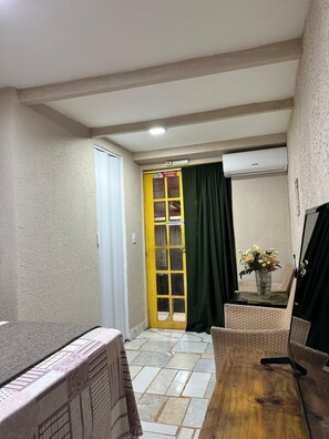 Zweibettzimmer | Kostenloses WLAN, Bettwäsche