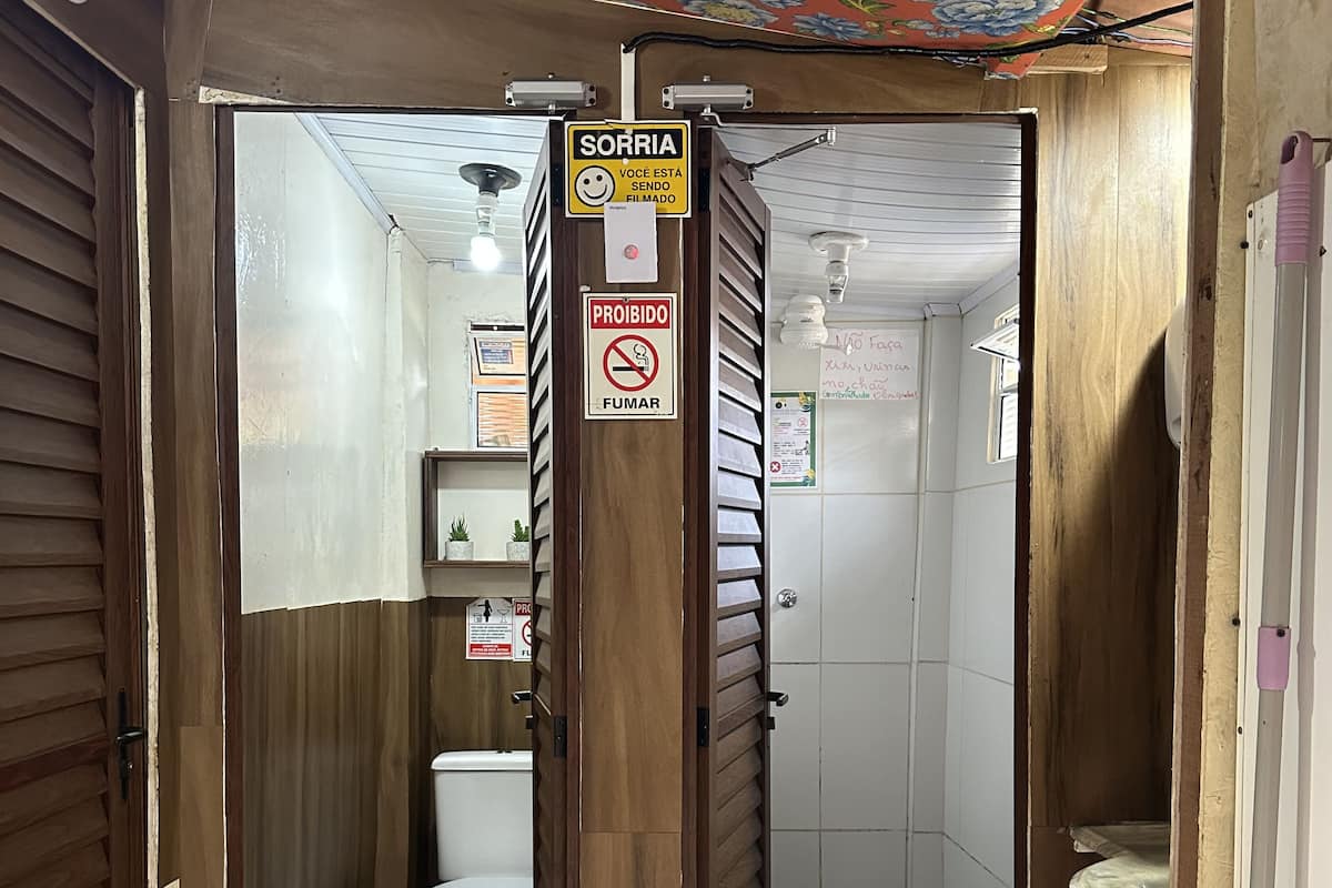 Economy Shared Dormitory, Mixed Dorm, Non Smoking | Free WiFi, bed sheets