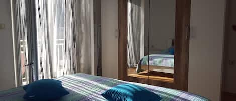 1 bedroom, iron/ironing board, Internet, bed sheets