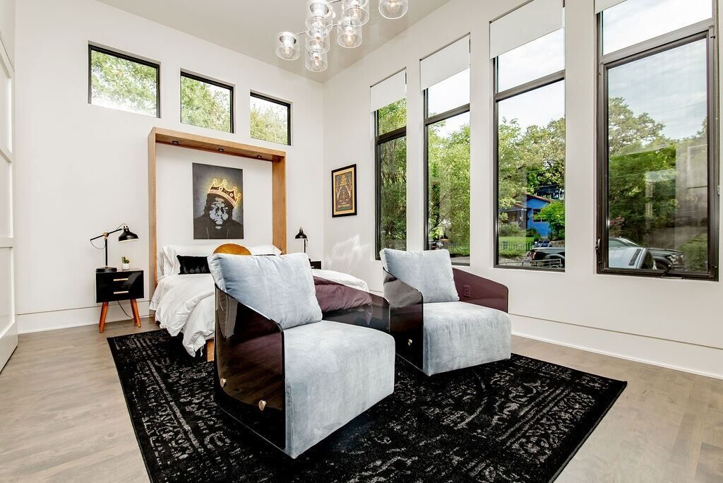 7 bedrooms, iron/ironing board, WiFi, bed sheets
