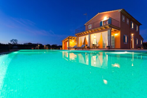 Finca-Villa Son Drach, grande piscine privée 12x4m, wifi, barbecue, 2 km plages
