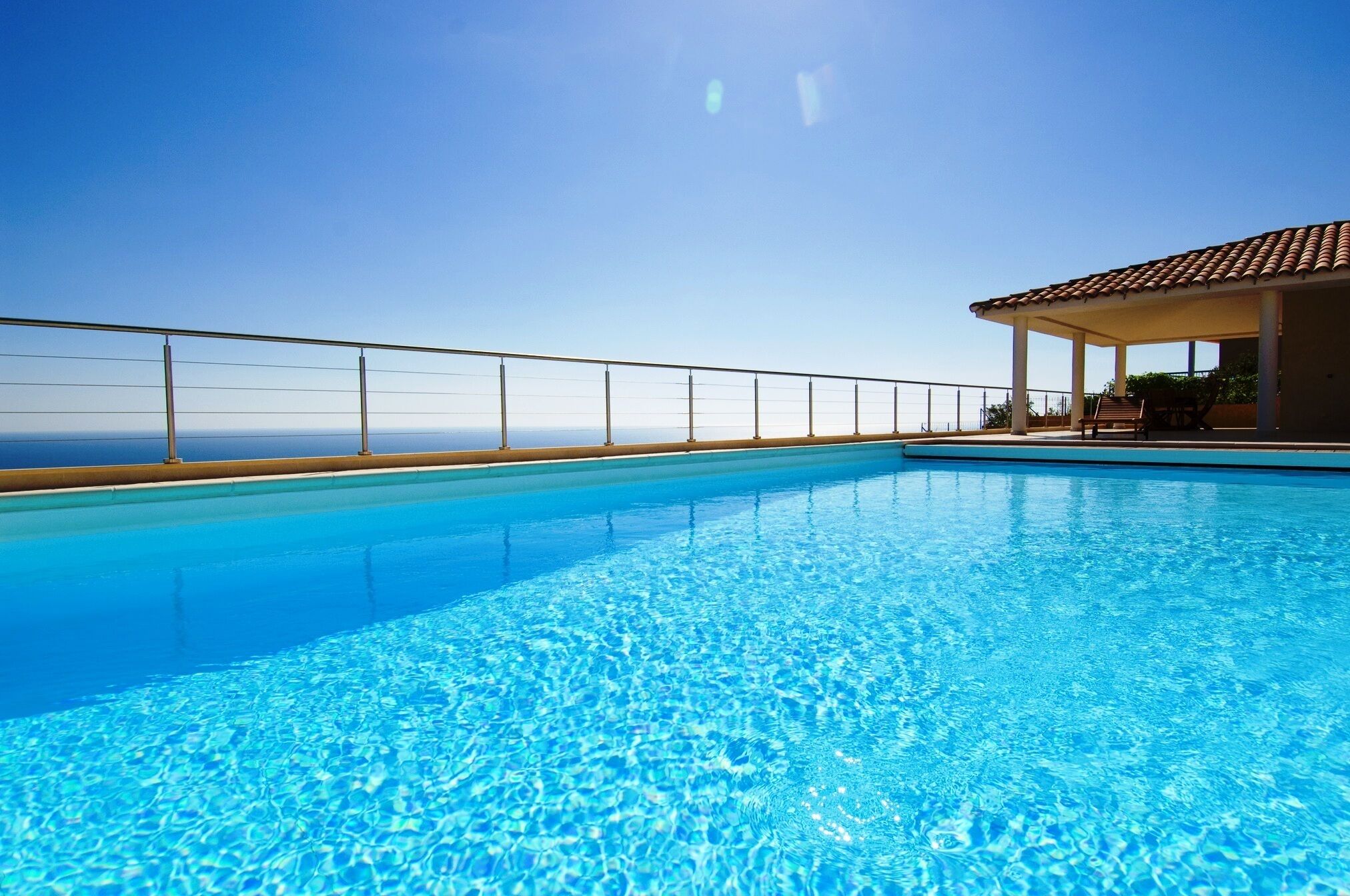 Piscine extérieure, piscine chauffée