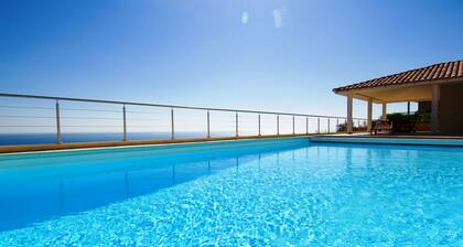 Luxury villa with exceptional sea view! 10 to 12 people