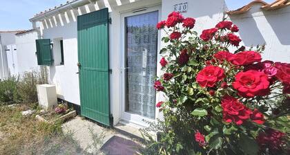 Charming 2-Room House with Mezzanine, Pool, Tennis Court, Near Sea, Bretignolles-sur-Mer