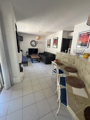 TV connectée, cheminée