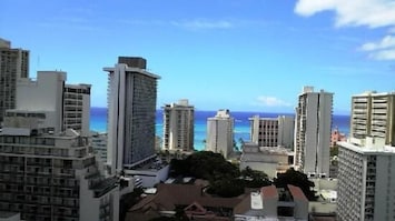 Ocean view from the lanai