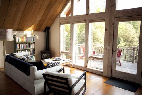 ROMANTIC, ARTISTIT PRIVATE FOREST SUITE, 5 hehtaarin Redwoods, Trails, Mendo 2 mi.