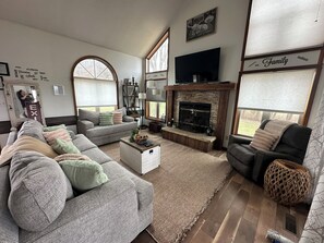 Smart TV, fireplace, video games, DVD player