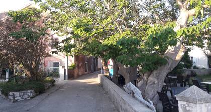 Diese Villa verfügt über ein Wohnzimmer und eine voll ausgestattete Küche.